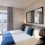 Five Stars 8 Building Hotel 4*