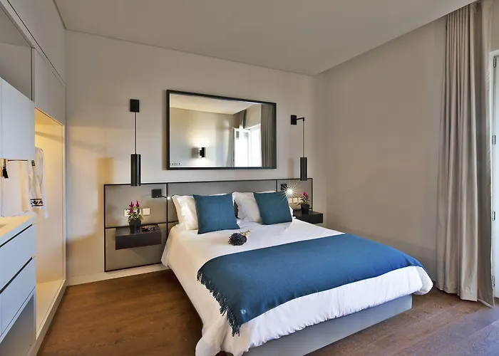 Otel Five Stars 8 Building 4*
