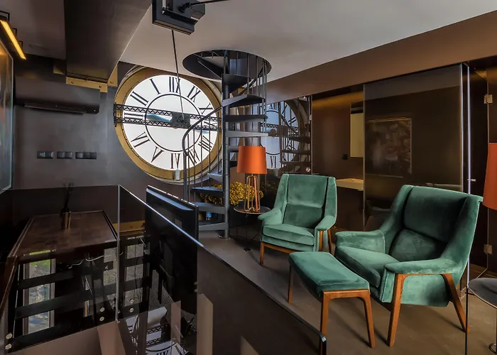 Otel Five Stars 8 Building 4*