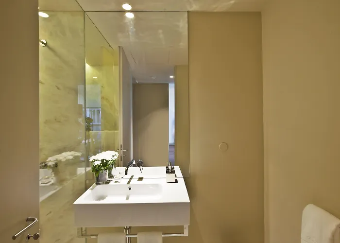 Otel Five Stars 8 Building 4*