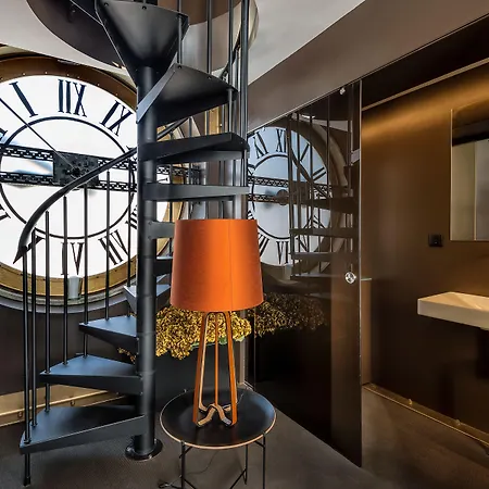 Five Stars 8 Building ホテル 4*