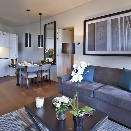 Hotel Five Stars 8 Building