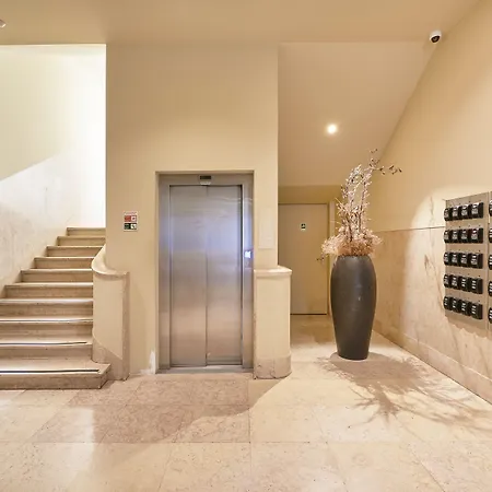 Five Stars 8 Building リスボン