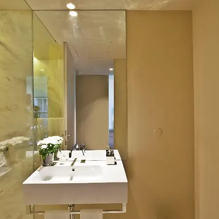 Five Stars 8 Building * Lisbon