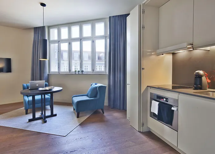 Hotel Five Stars 8 Building 4*