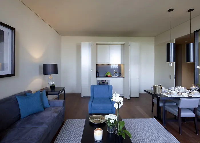 Hotel Five Stars 8 Building Lisbona