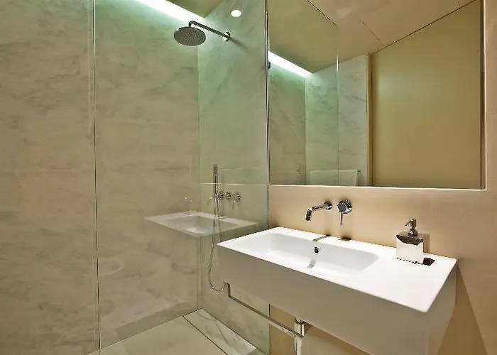 Five Stars 8 Building 4* Lisbona